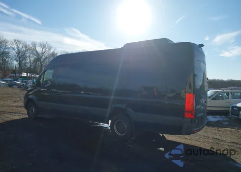 2019 Mercedes-Benz Sprinter 2500 High Roof V6 z USA, uszkodzony, nr VIN WDAPF1CD5KT004437